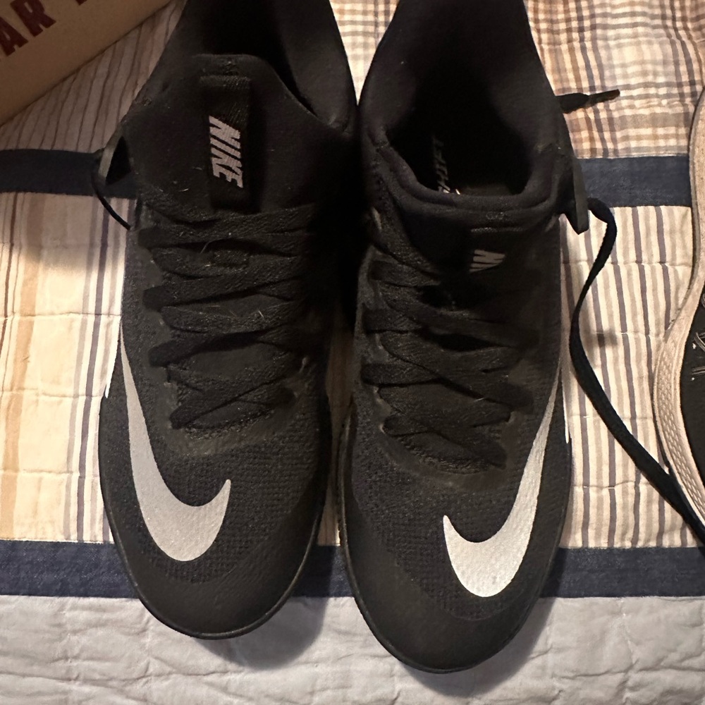 Nike Black and Silver Athletic Shoes Sleek Design